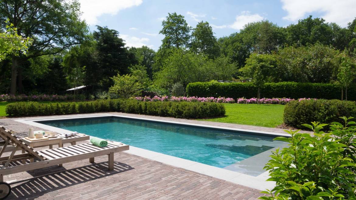 Neu bei uns: Hochwertige Vinylester Pools