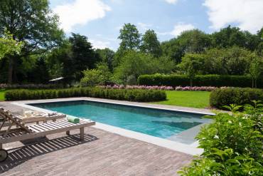 Neu bei uns: Hochwertige Vinylester Pools